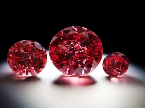 Kim cương đỏ - mẫu đá đỏ khan hiếm sở hữu giá trị cao