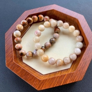 vòng tay đá san hô