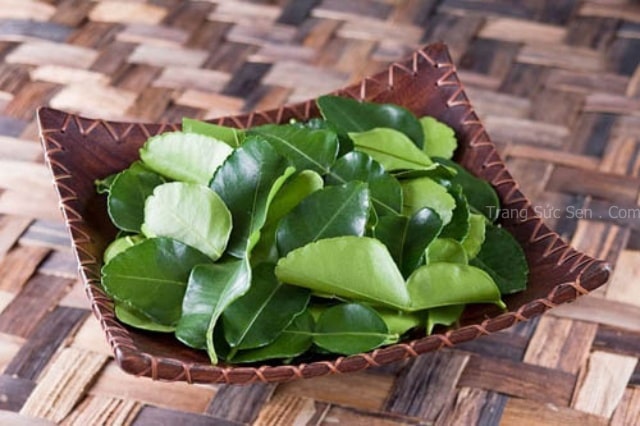 xả xui bằng xông hơi lá bưỡi