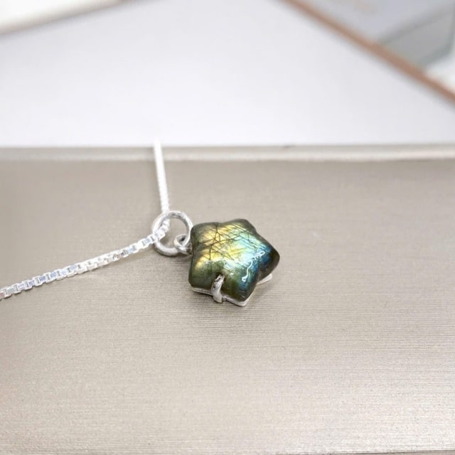 dây chuyền đá labradorite