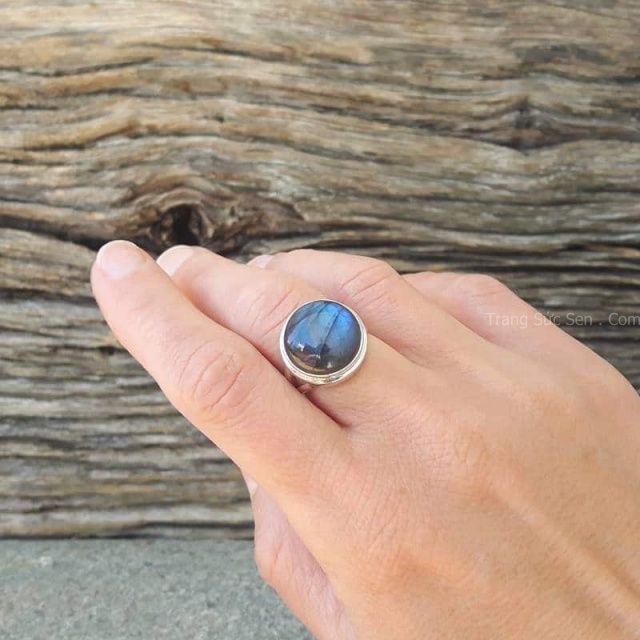 nhẫn đá labradorite