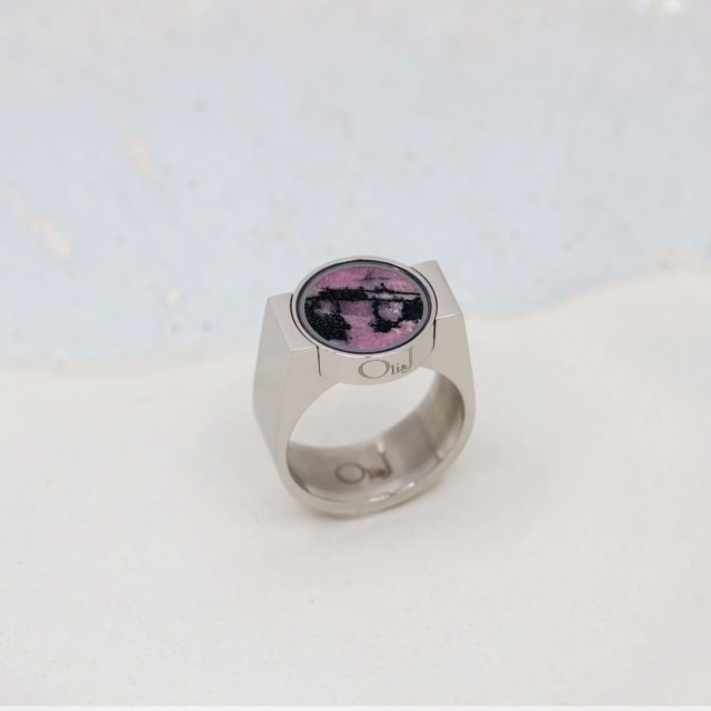 nhẫn đá rhodonite